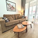 2 Bedroom In The Center Of Appartement *