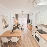2 Bedroom In The Center Of